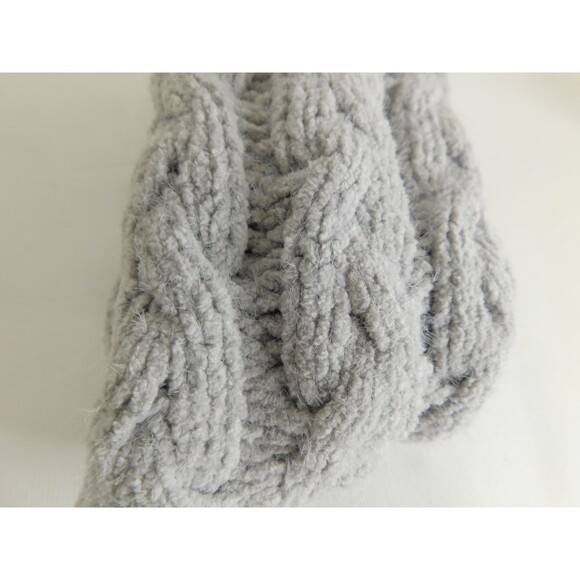 The Original Muk Luks Womens Cable Chenille Socks One Size Gray New - Picture 3 of 7